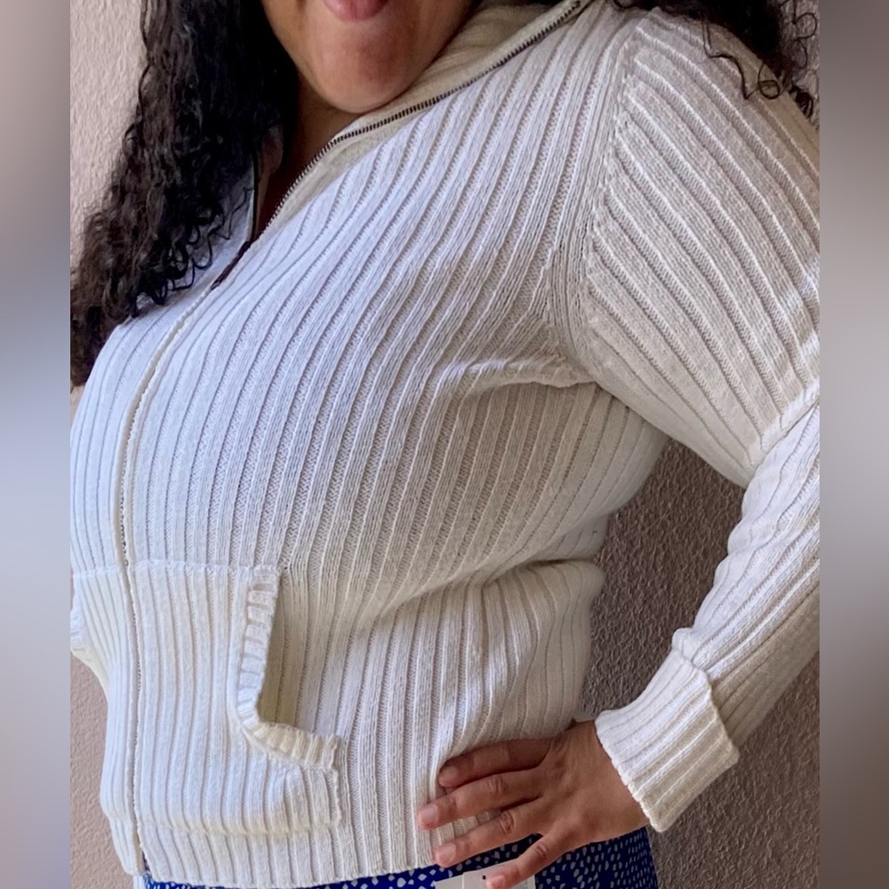 ie relaxed Cottony Creamy White Ribbed Zip-Up Spring Cardigan - Picture 9 of 10